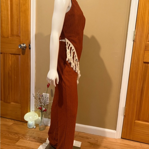 Fringe Detail Rust set - Picture 2 of 3